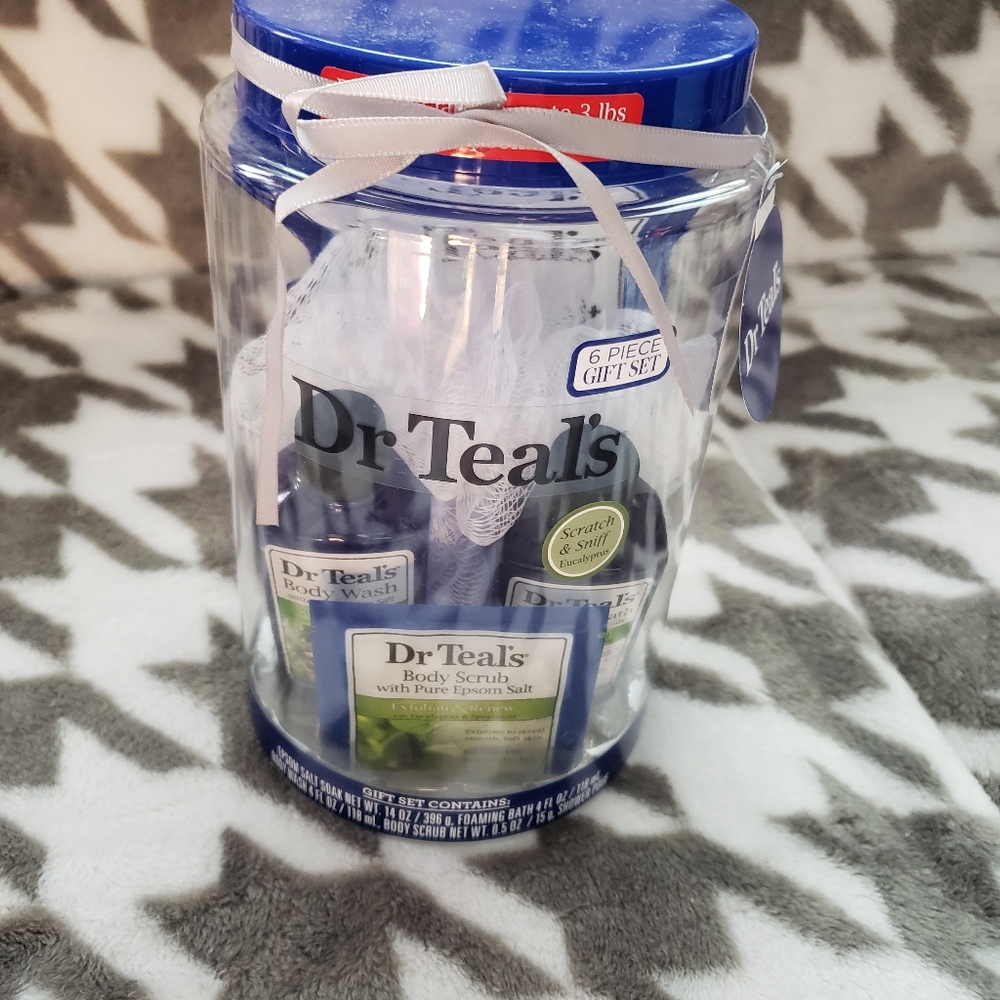 Dr Teal's 6-Piece Relax Bath Gift Set